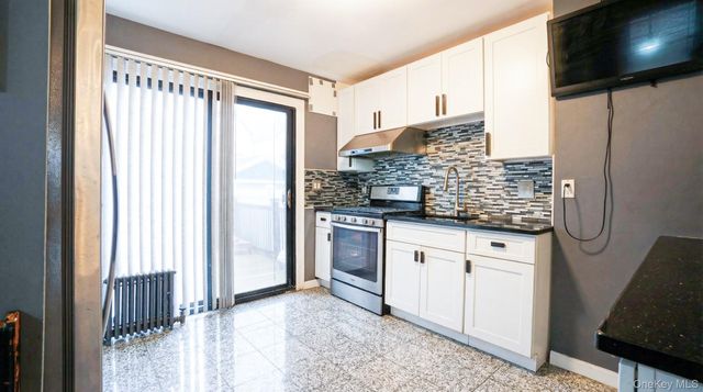 88-44 202nd Street, Hollis, NY 11423