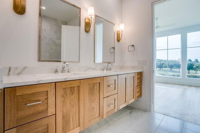 340 O Connor Ridge Boulevard 22, Irving, TX 75038