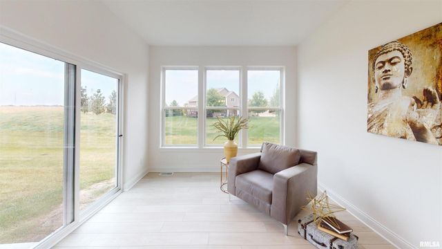 5931 BUTTERFIELD Drive, Bettendorf, IA 52722