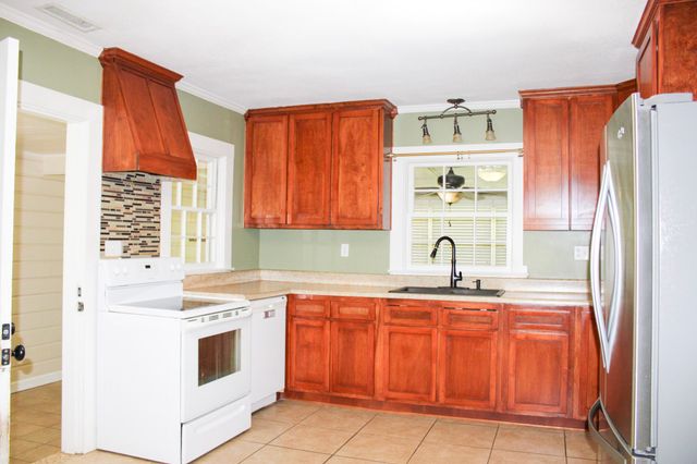 201 Emmett Ave, NW, Cleveland, TN 37311