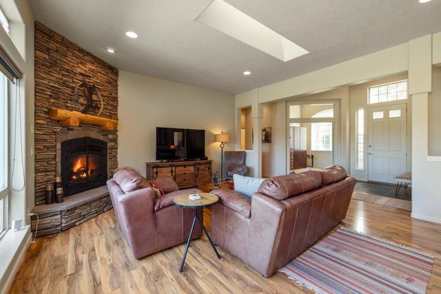 4934 Horned Lark Drive, Klamath Falls, OR 97601