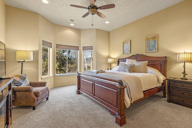 4934 Horned Lark Drive, Klamath Falls, OR 97601