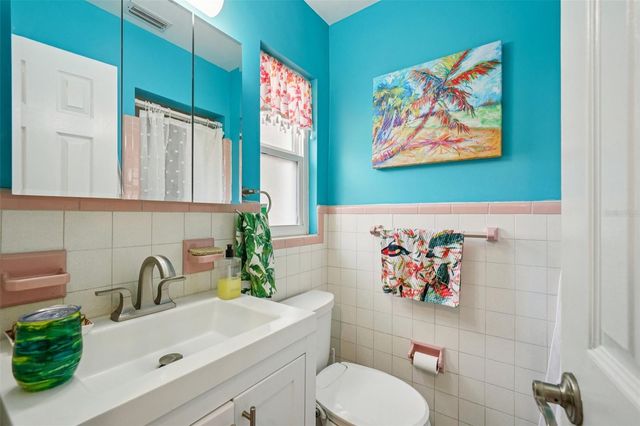 6417 24TH AVENUE N, St Petersburg, FL 33710