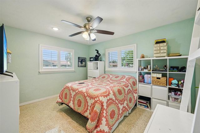 6417 24TH AVENUE N, St Petersburg, FL 33710