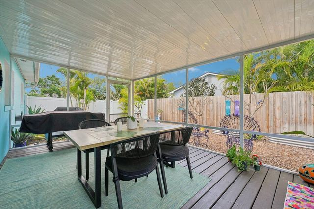 6417 24TH AVENUE N, St Petersburg, FL 33710