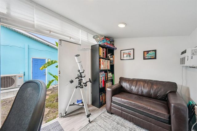 6417 24TH AVENUE N, St Petersburg, FL 33710