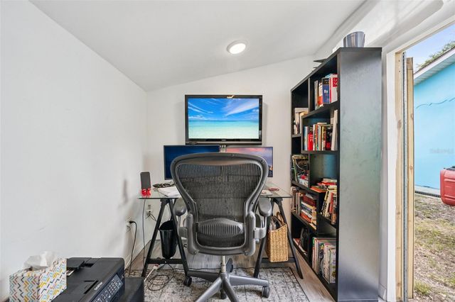 6417 24TH AVENUE N, St Petersburg, FL 33710