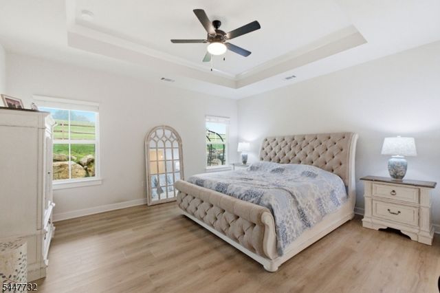 5 Harris Hawk Rd, Washington Twp., NJ 07882