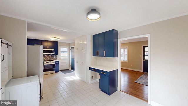 11813 CORNWELL DR, Manassas, VA 20112