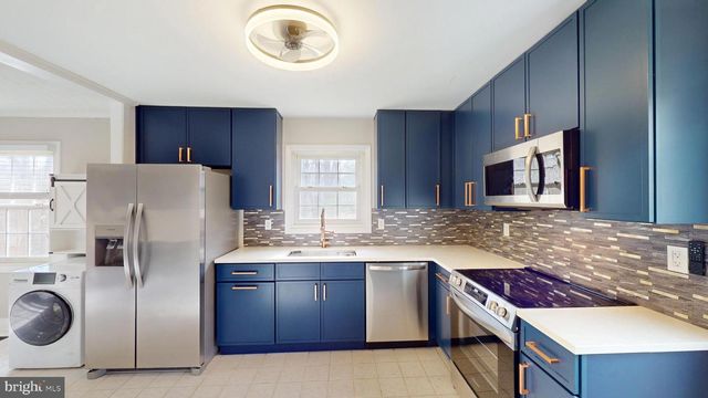 11813 CORNWELL DR, Manassas, VA 20112