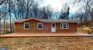 11813 CORNWELL DR, Manassas, VA 20112