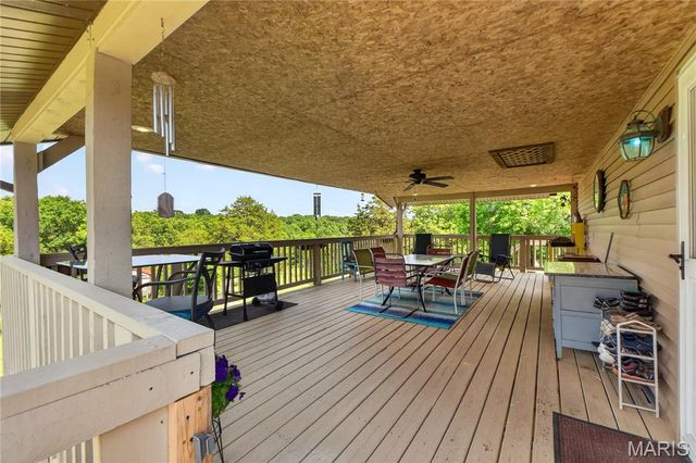 125 Rolling Acres Lane, Hillsboro, MO 63050