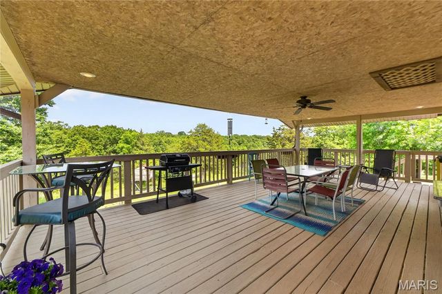 125 Rolling Acres Lane, Hillsboro, MO 63050