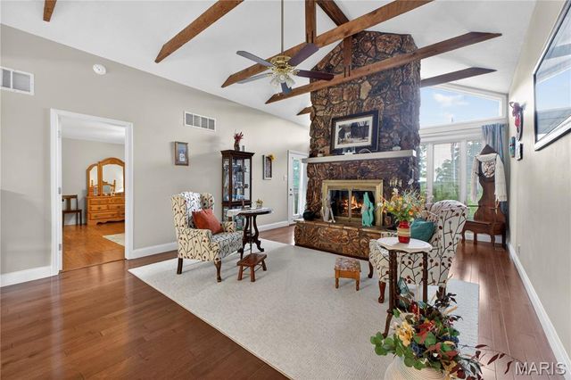 125 Rolling Acres Lane, Hillsboro, MO 63050