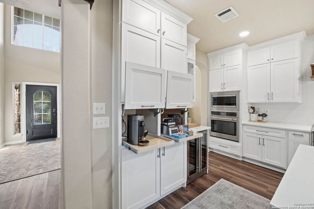 711 Midway Crest, San Antonio, TX 78258
