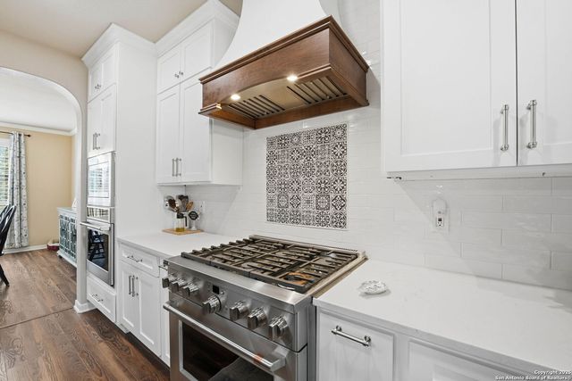 711 Midway Crest, San Antonio, TX 78258