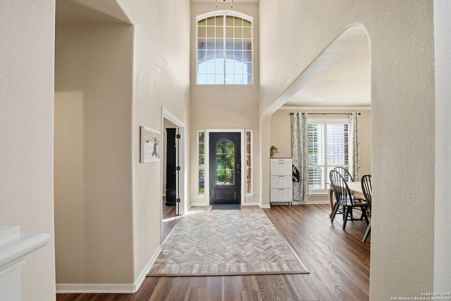 711 Midway Crest, San Antonio, TX 78258