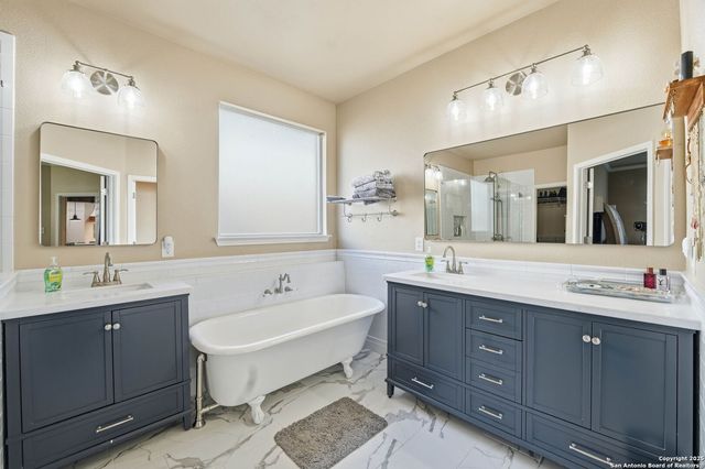 711 Midway Crest, San Antonio, TX 78258