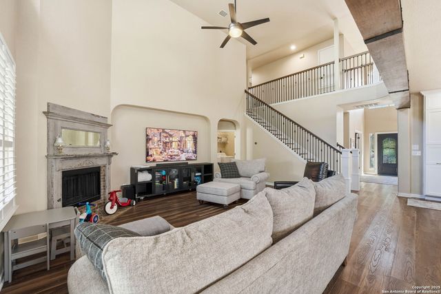 711 Midway Crest, San Antonio, TX 78258