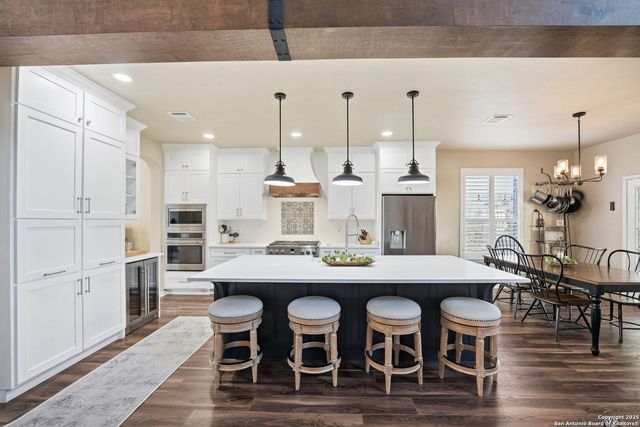 711 Midway Crest, San Antonio, TX 78258