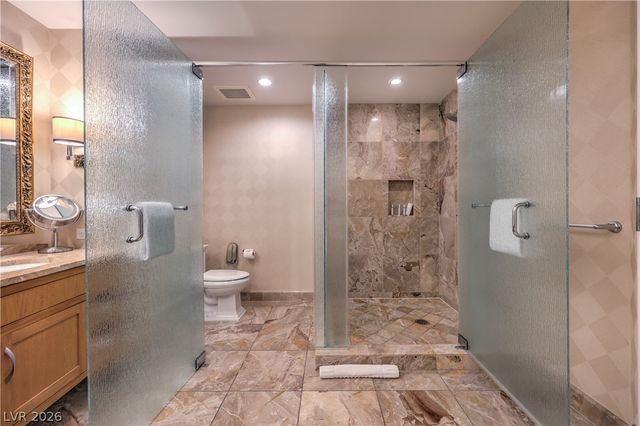 2000 Fashion Show Drive 1828, Las Vegas, NV 89109