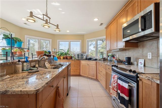 304 Ruddy CRES, Virginia Beach, VA 23456