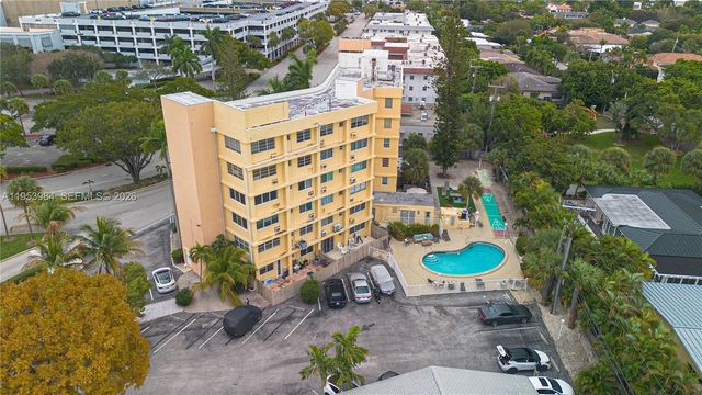 2400 NE 9th St 201, Fort Lauderdale, FL 33304