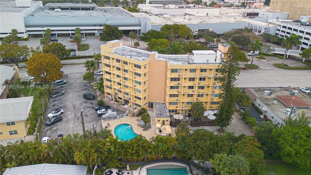 2400 NE 9th St 201, Fort Lauderdale, FL 33304