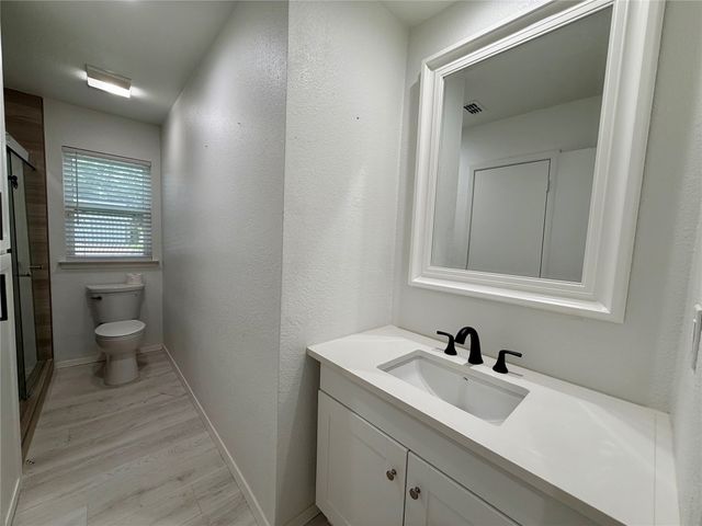 2021 Lexington Place, Bedford, TX 76022