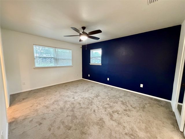 2021 Lexington Place, Bedford, TX 76022