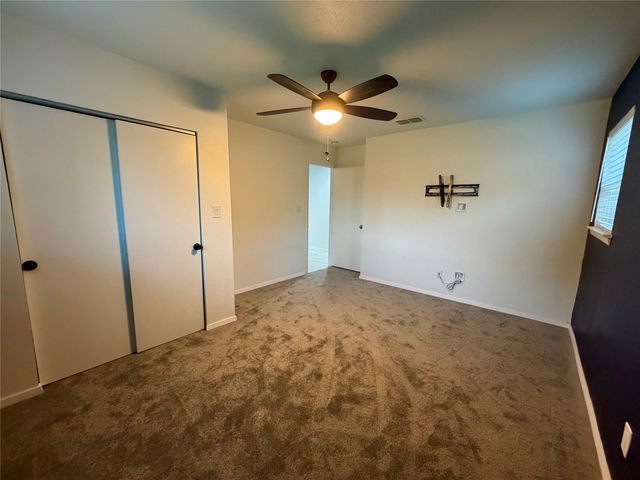 2021 Lexington Place, Bedford, TX 76022