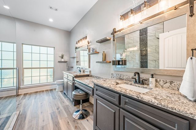 301 Arapahoe Ridge, Weatherford, TX 76087