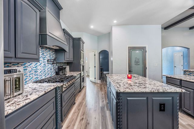 301 Arapahoe Ridge, Weatherford, TX 76087