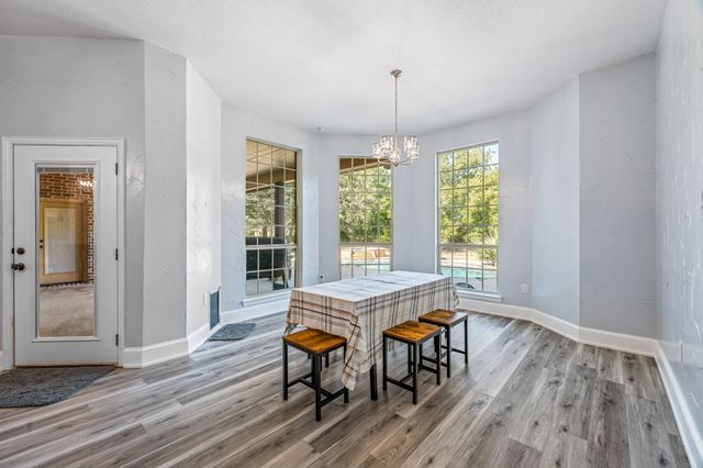 301 Arapahoe Ridge, Weatherford, TX 76087