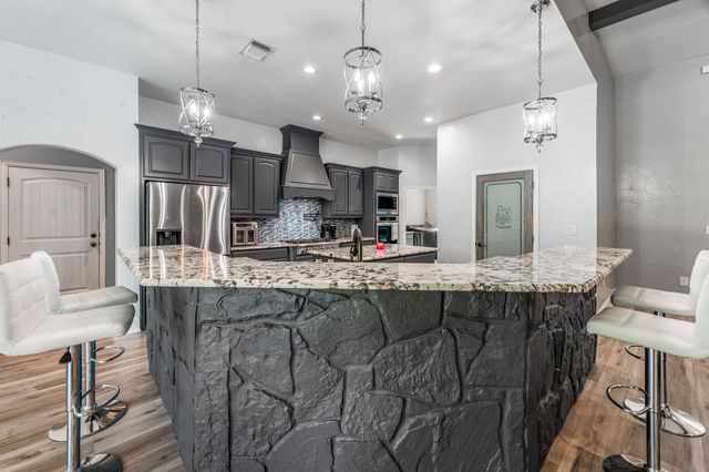 301 Arapahoe Ridge, Weatherford, TX 76087