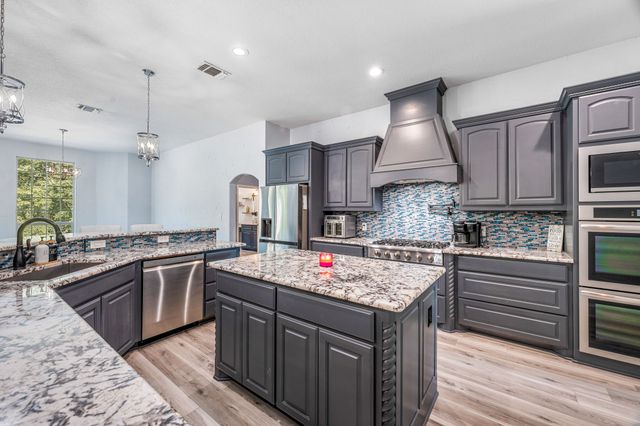 301 Arapahoe Ridge, Weatherford, TX 76087