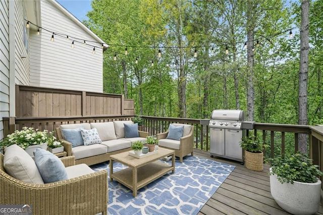 1305 Liberty Parkway NW, Atlanta, GA 30318
