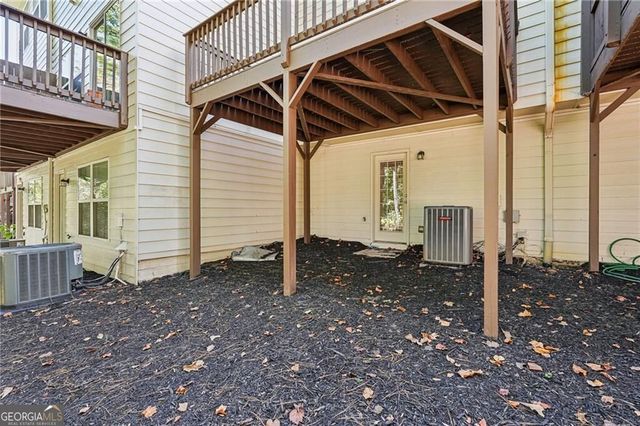 1305 Liberty Parkway NW, Atlanta, GA 30318