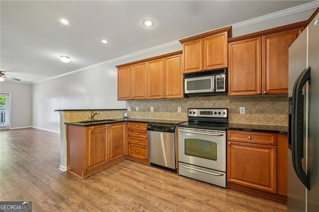 1305 Liberty Parkway NW, Atlanta, GA 30318
