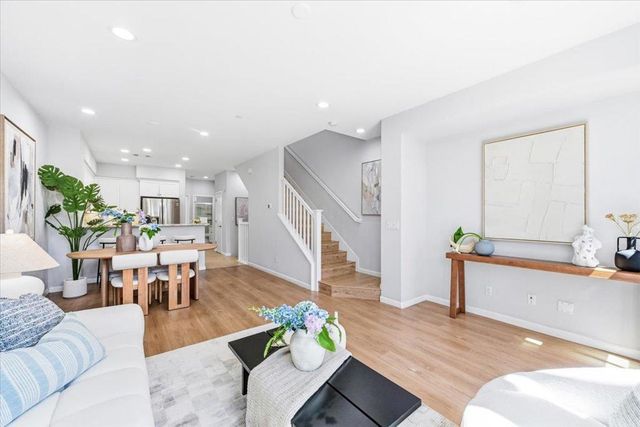 2061 Kiwi, San Jose, CA 95133