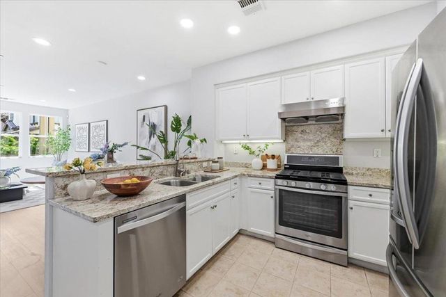 2061 Kiwi, San Jose, CA 95133