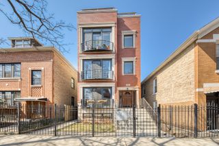 832 N Washtenaw Avenue 3, Chicago, IL 60622