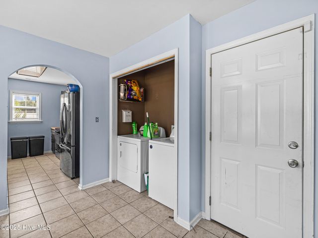 402 Kant Place, Jacksonville, NC 28540