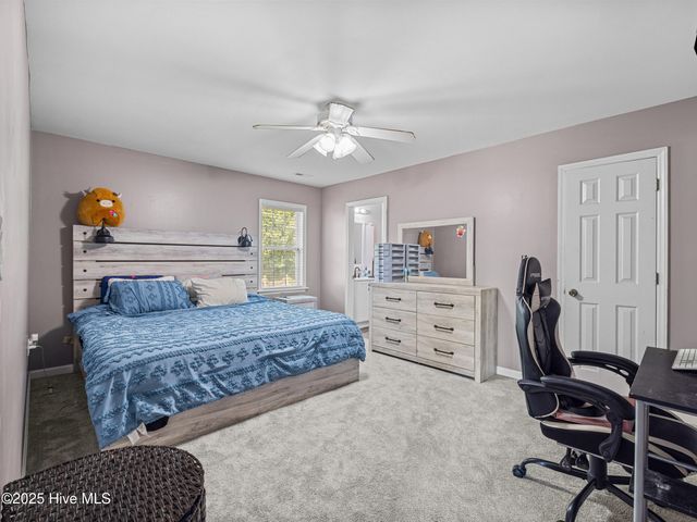 402 Kant Place, Jacksonville, NC 28540