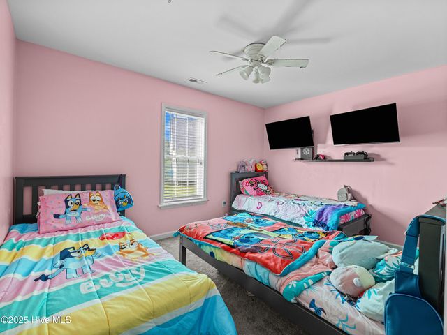 402 Kant Place, Jacksonville, NC 28540