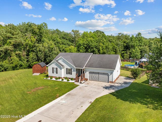 402 Kant Place, Jacksonville, NC 28540