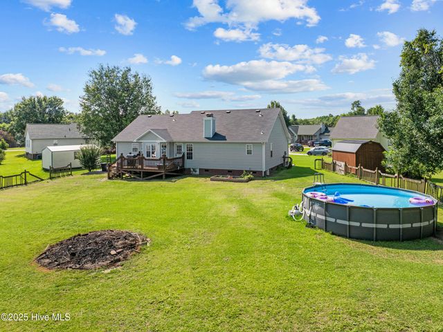 402 Kant Place, Jacksonville, NC 28540