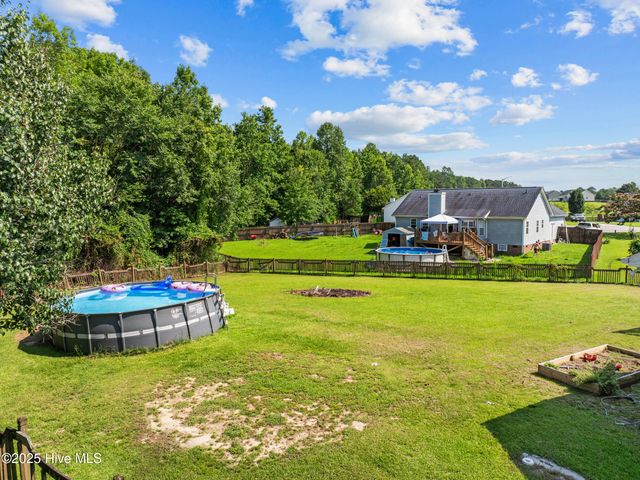 402 Kant Place, Jacksonville, NC 28540