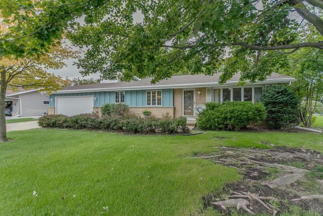 934 NICOLET AVENUE, Oshkosh, WI 54901