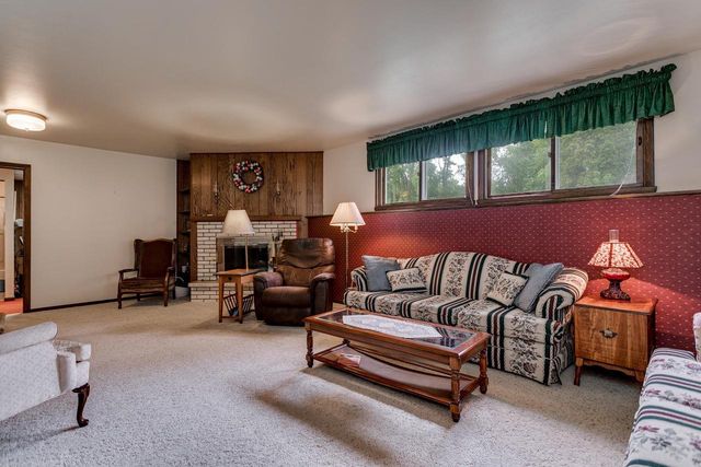 934 NICOLET AVENUE, Oshkosh, WI 54901